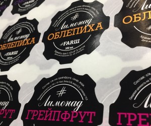 Печать рекламных наклеек